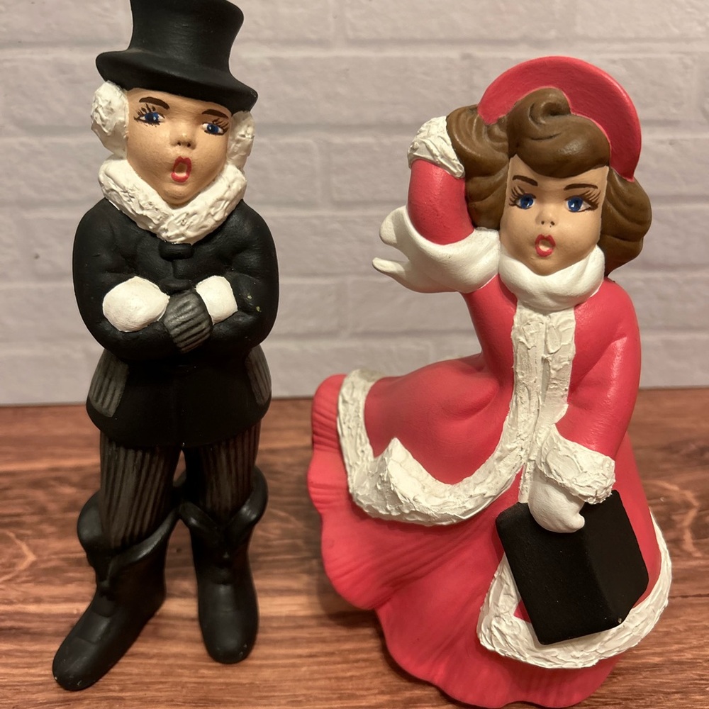 Vintage 1971 Atlantic Mold Hand Painted Ceramic Carolers